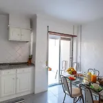 Casa Do Meio Cared For Santa Cruz (Oeste)